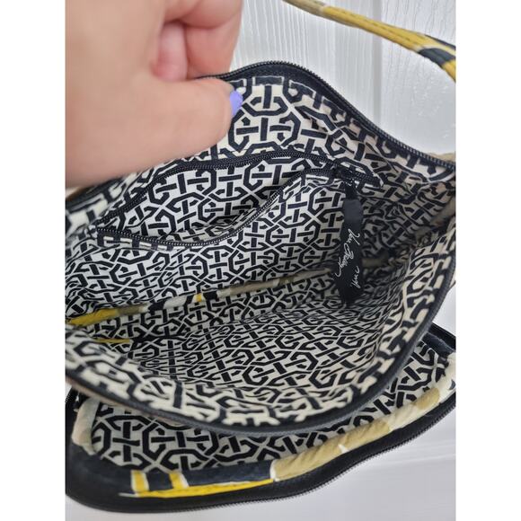 Vera Bradley Beautiful Yellow Patterned Pocketbook Adjustable Strap - Picture 5 of 8
